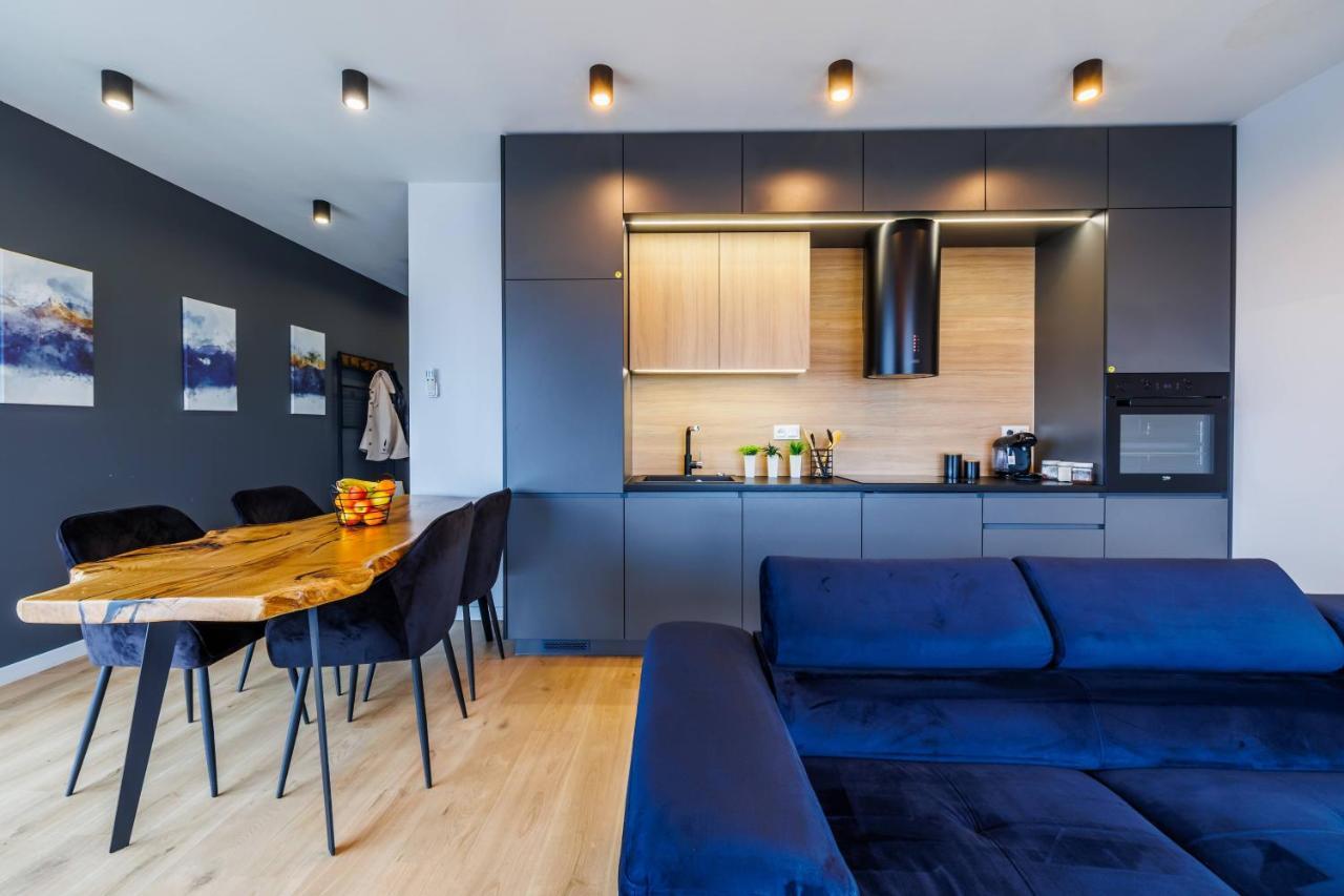 Panorama Capital Black Rzeszow Ngoại thất bức ảnh